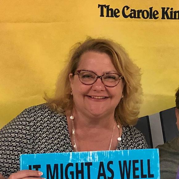 Meet your Posher, Lura - Picture 1 of 1